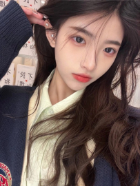 颜值好靓！肤白貌美川妹子，三点粉嫩嫩，B紧水多胸大
