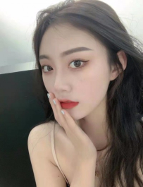 一个服务非常努力的中项妹子